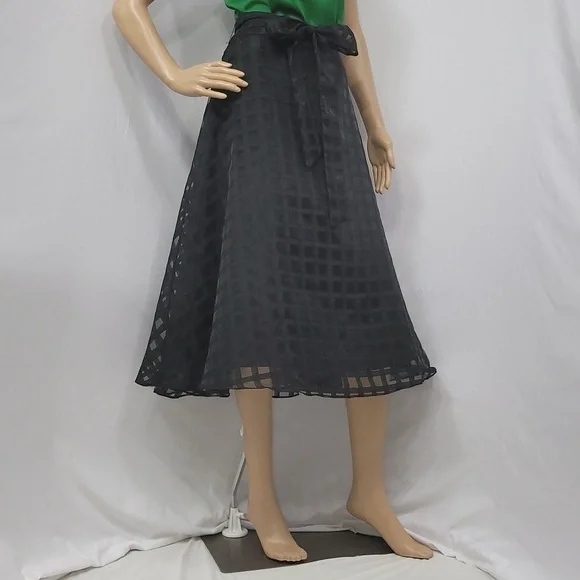 English Factory Red Plaid Organza Fit And Flare Holuday Skirt - Picture 5 of 15